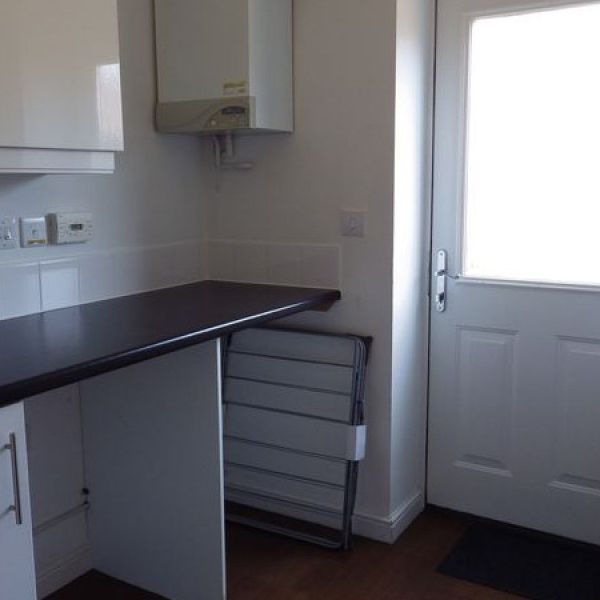 3, 165 Hornbeam Close - Photo 1