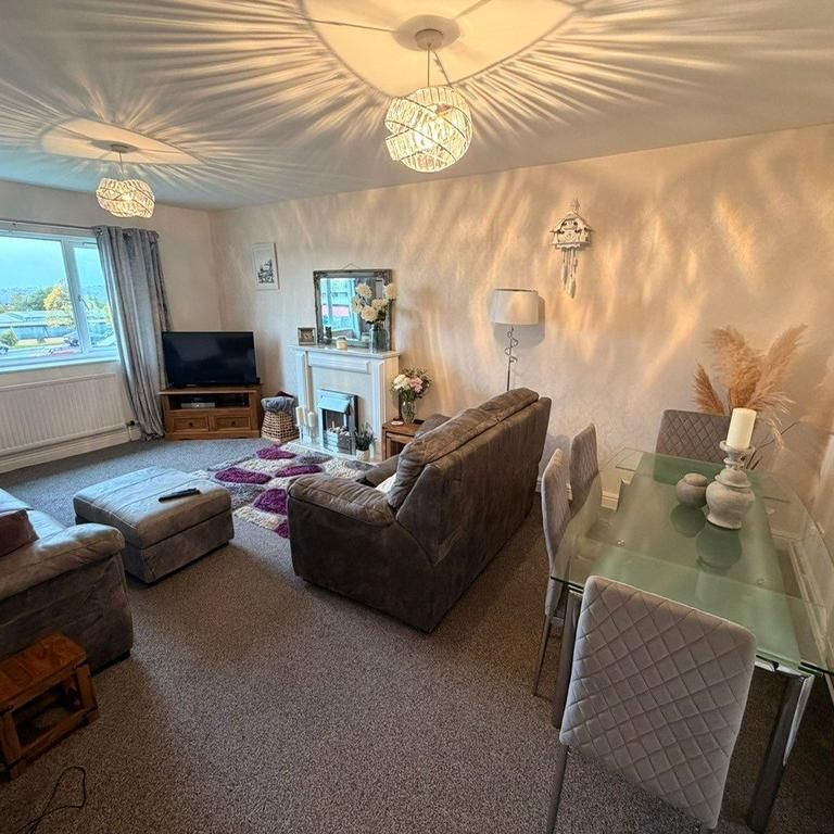 2 bedroom apartment to rent - Photo 1