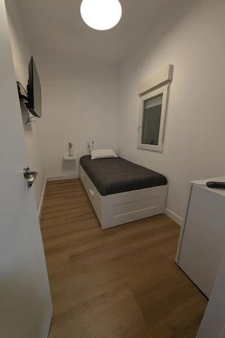 Calle de Antonio Velasco Zazo, Madrid, Community of Madrid 28026 - Photo 3