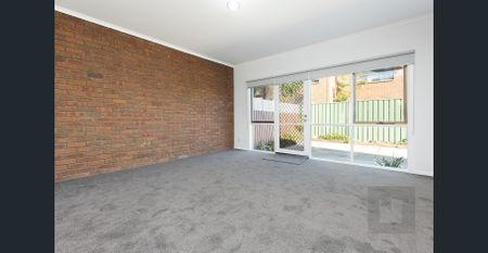 Comfortable, Convenient - Photo 2