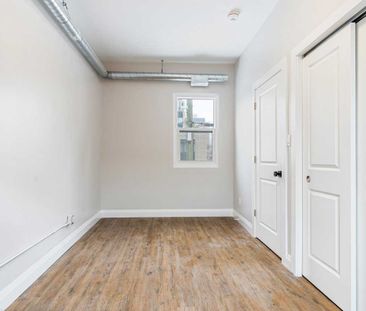 90 John Street South apartment — Hamilton, ON (2-Bedroom) - 2 Bedroom - Photo 5