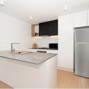"Charming One Bed Room West End Home for Rent: Your Perfect Urban Oasis Awaits! " - Photo 2