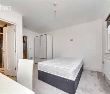 4 bedroom terraced house to rent - Photo 2