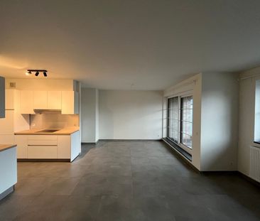 Tijdloos, energiezuinig 2 slaapkamer appartement - Photo 1