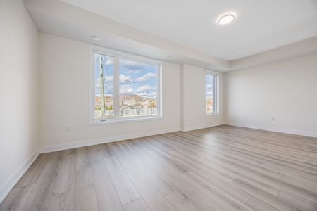 For Lease - 8 Lively Way, Whitby, Ontario - Photo 5