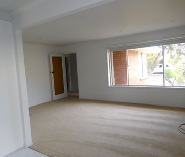 Thinking of selling? Contact our agent - Photo 1