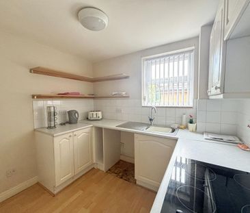 2 bedroom apartment to rent - Photo 2