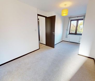 4 bedroom detached house to rent - Photo 4