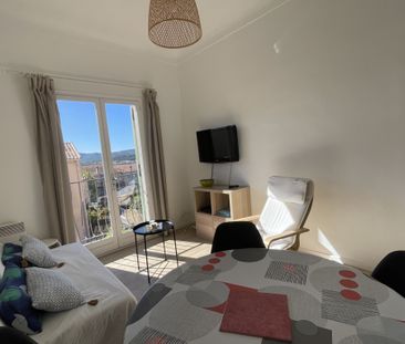 Location Appartement 2 pièces 35m² LE LAVANDOU 83980 - Photo 1