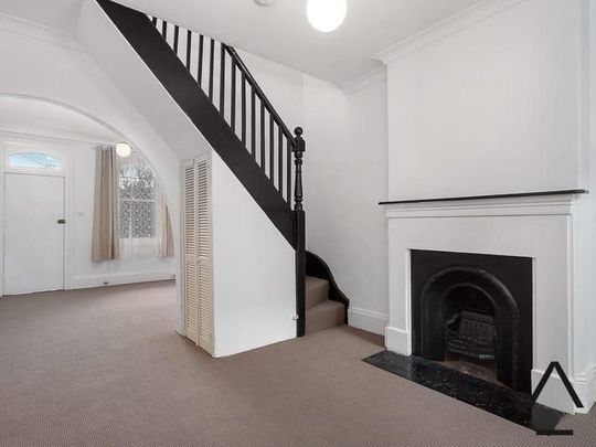 Two Bedroom Terrace in Fantastic Location! - Photo 1