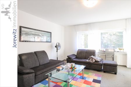 Bielefeld-Senne: Helle und optimal geschnittene 3 Zimmer-Wohnung mit Loggia und Einbauküche - Photo 5