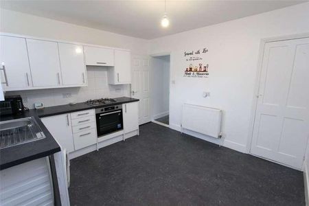 Grove Road, Chelmsford, Essex, CM2 - Photo 2