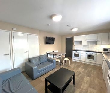 Stokes Croft, St Pauls, Bristol - Photo 2