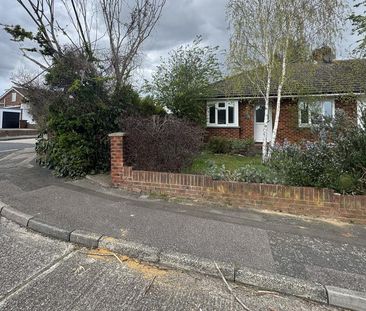 2 bedroom semi-detached bungalow to rent - Photo 3
