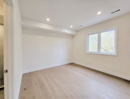 346 Lauder Avenue #2nd Fl - Photo 4