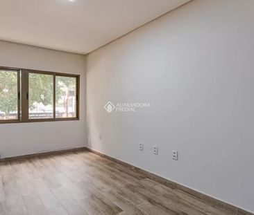 Casa com 3 quartos e 120m² para alugar em Auxiliadora, Porto Alegre. - Photo 2