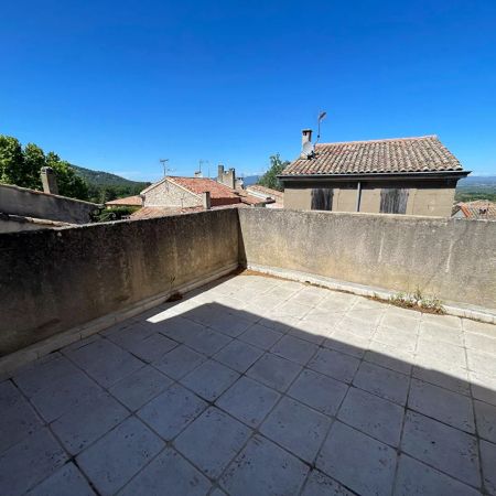 A LOUER - SAINT CANADET - MAISON DE VILLAGE + TERRASSE - Photo 4