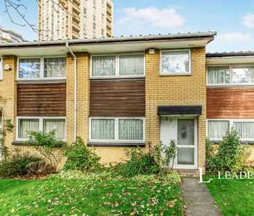 3 bedroom house to rent Garrick Crescent, Croydon, CR0 - Photo 2