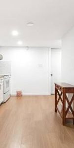 Furnished 2 Bedroom, 1 Bathroom Basement Suite in Vancouver - Photo 4