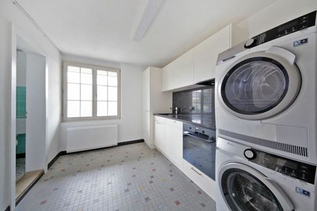 Renovated 6-room apartment with a lot of charm and a private garden! - Photo 5