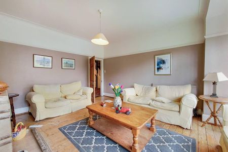 5 bedroom semi-detached house to rent - Photo 3