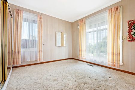 Quiet court location - Photo 2