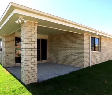Spacious & Modern Family Home in Pimpama! - Photo 6