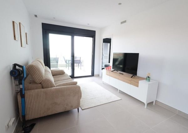 Apartamento a estrenar con vistas al mar en esquina en La Mata.