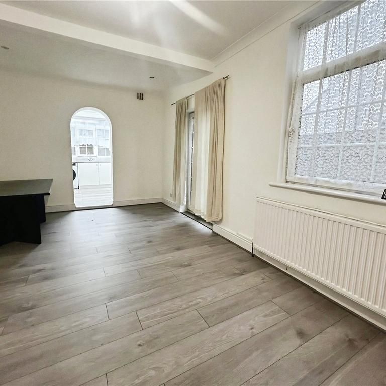 3 bedroom house to rent - Photo 1