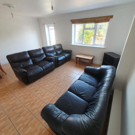 7 bedroom house to rent - Photo 2