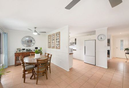 Poolside Perfection in a Peaceful Court - Photo 5