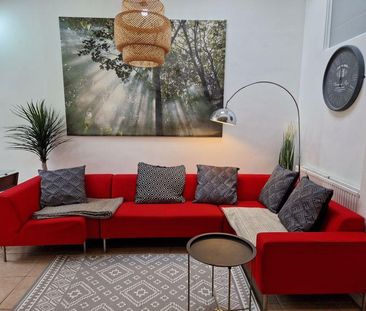 5 bedroom terraced house to rent - Photo 3