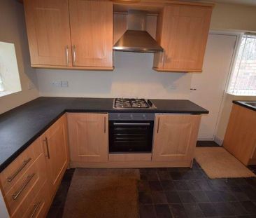 3 bedroom terraced house to rent - Photo 4