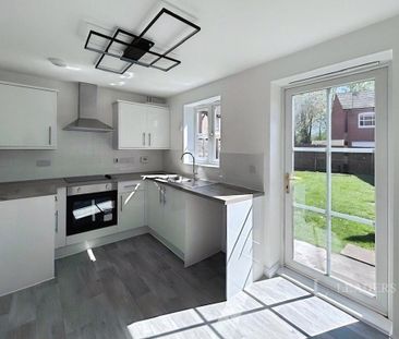 2 bedroom terraced house to rent - Photo 5