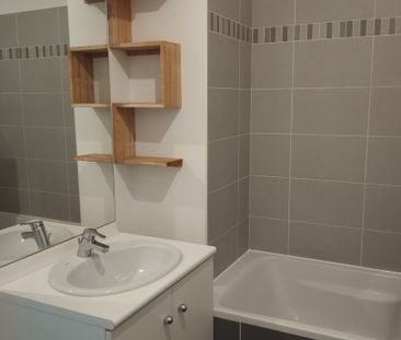 Location Appartement 2 pièces 50m² - Photo 3