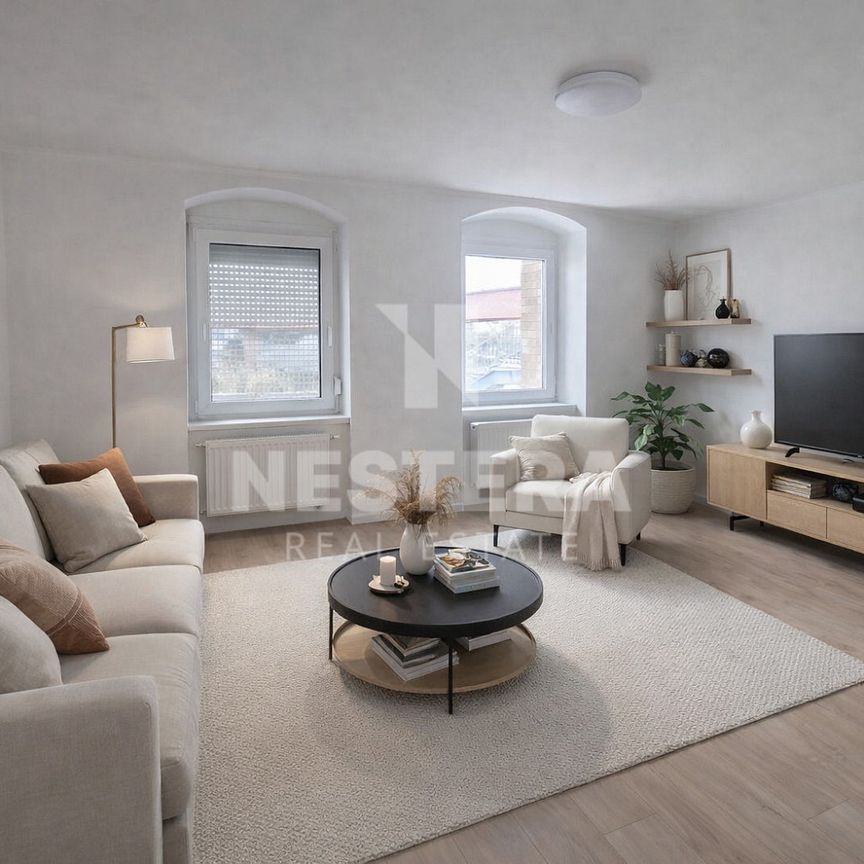 Pronájem bytu 1+1 20 m² - Fotografie 1