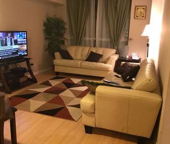 Beautifully maintained apartment near Tru - Photo 1