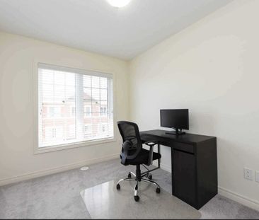 For Lease - 9 Aspen Hills Road Unit# 40, Brampton, Ontario - Photo 2