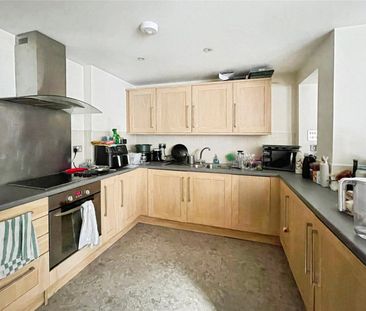 Darville House, Oxford Road East, Windsor, Berkshire, SL4 1EF - Photo 6