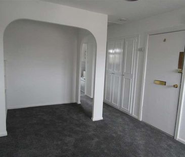 Farm Close, Northway, Tewkesbury, GL20 - Photo 1