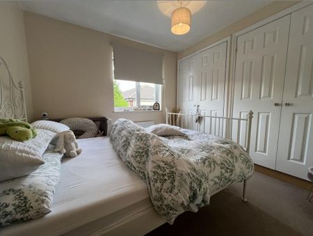 2 bedroom semi-detached house to rent - Photo 2