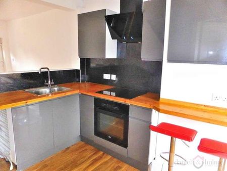 Britannia Street, Leek, Staffordshire, ST13 - Photo 2