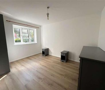 Latham Road, Romsey, Hampshire, SO51 - Photo 5