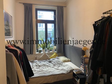 Eppendorf UKE Nähe - Altbau - Erdgeschoss mit Terrasse, hohe Decke mit Stuck, Holzdielen, gr. Küche - Foto 3