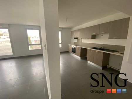 T4 AVEC GRANDE TERRASSE - Photo 2