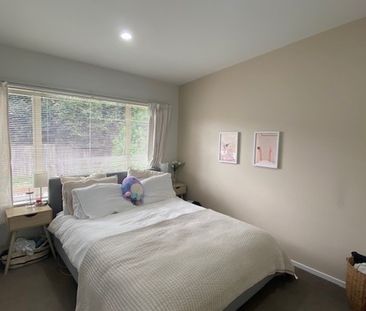 Charming Townhouse in Bayview - Photo 3