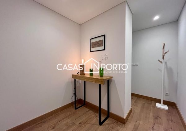 T1 C/ TERRAÇO BAIXA DO PORTO