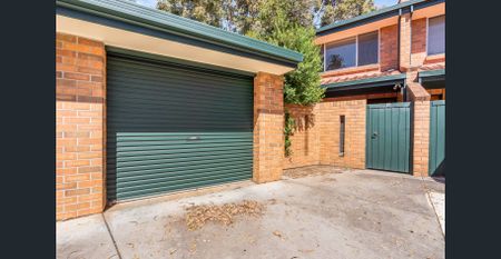 Private Townhouse in Convenient Location! - Photo 5