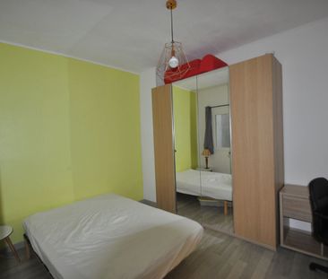 A LOUER - AIX EN PROVENCE - TRÈS BEAU 2 PIECES MEUBLE - RUE DE LA V... - Photo 3