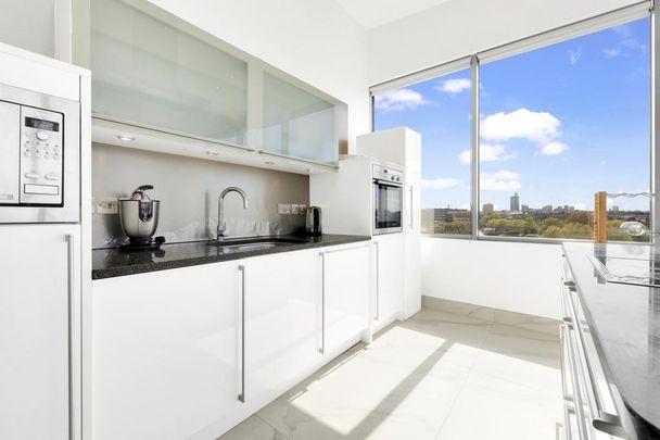 2 bedroom penthouse to rent - Photo 1